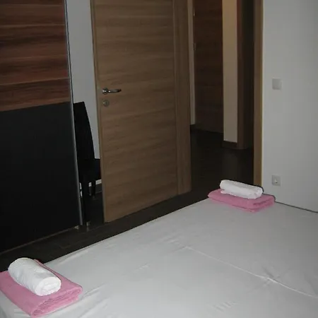 Villa Luce Apartment House Karlobag Buitenkant foto