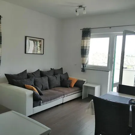 Villa Luce Apartment House Karlobag Buitenkant foto