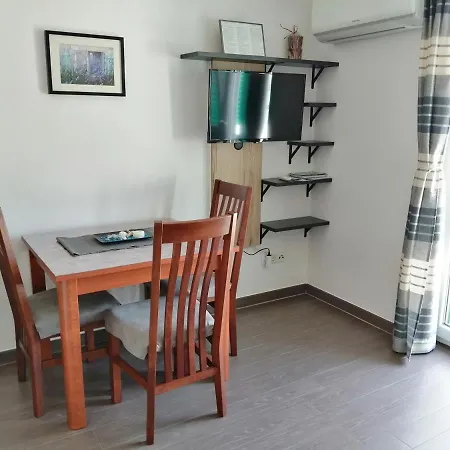 Villa Luce Apartment House Karlobag Buitenkant foto