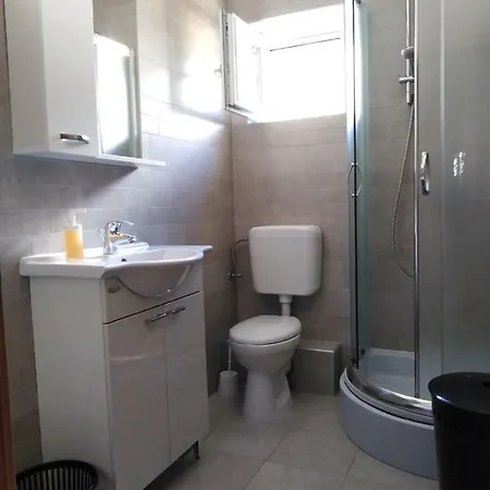 Villa Luce Apartment House Karlobag Buitenkant foto