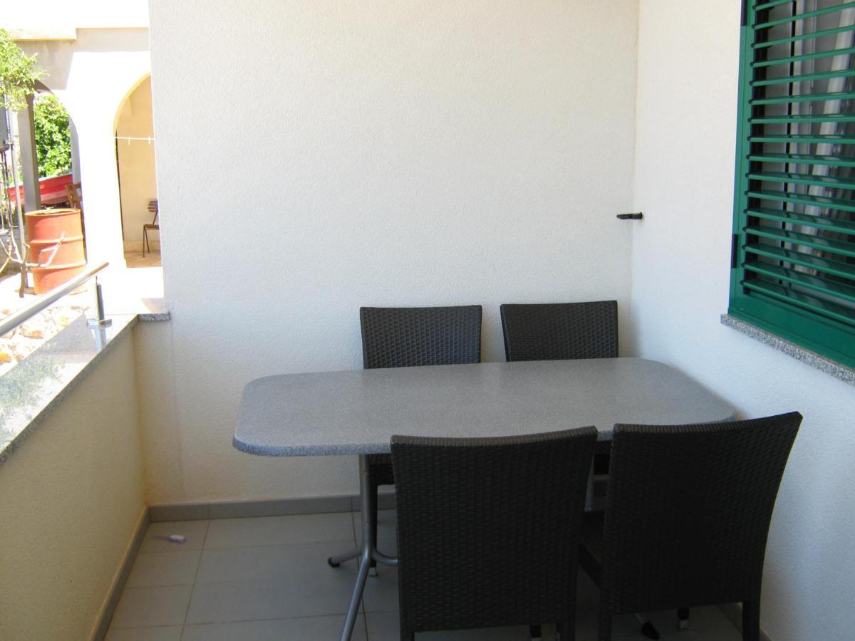 Apartment Luce House Karlobag