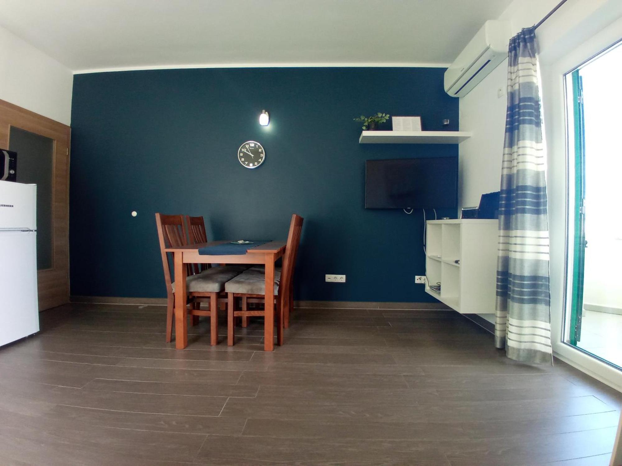 Luce House Apartment Karlobag