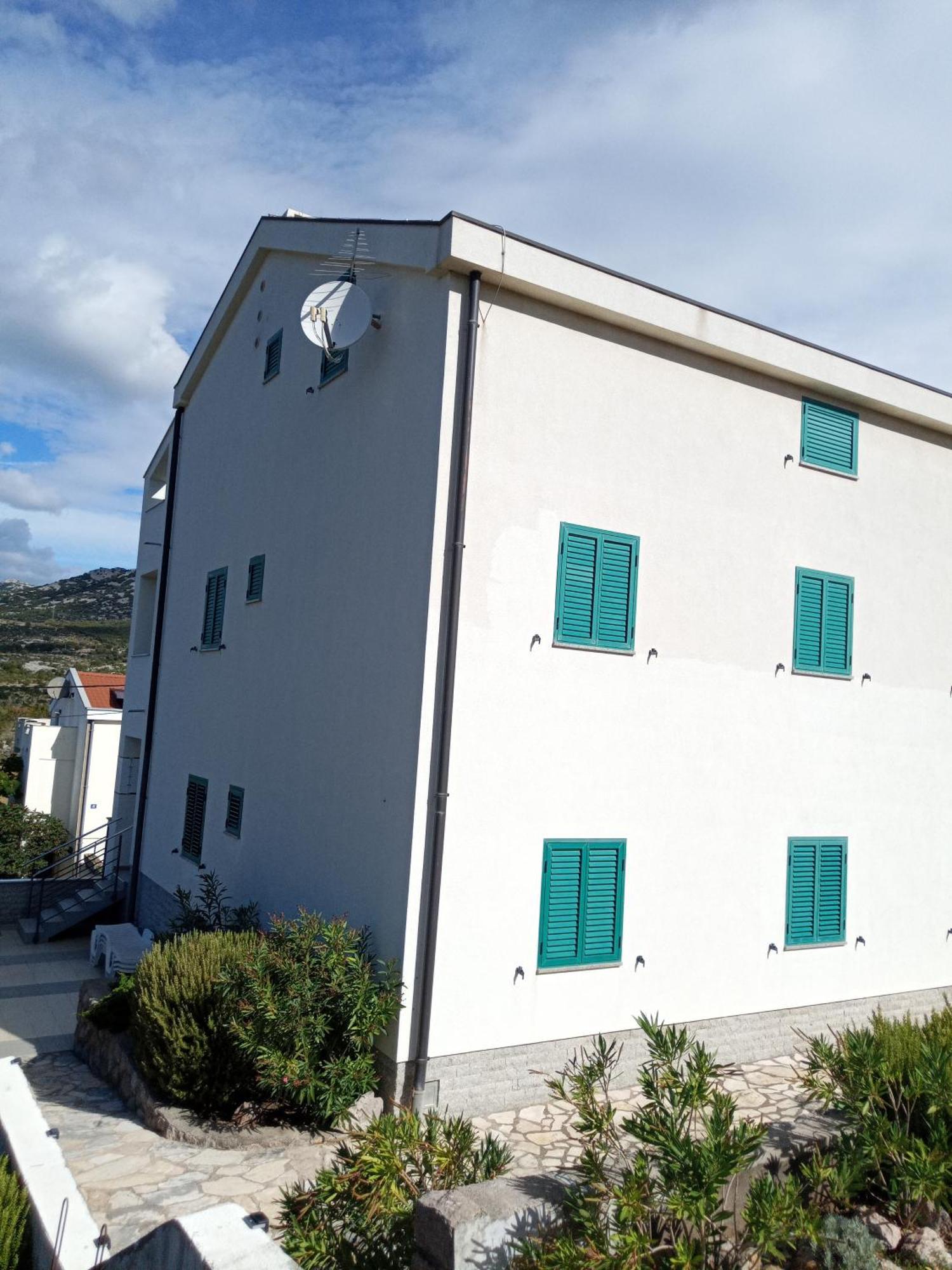 Luce House * Karlobag