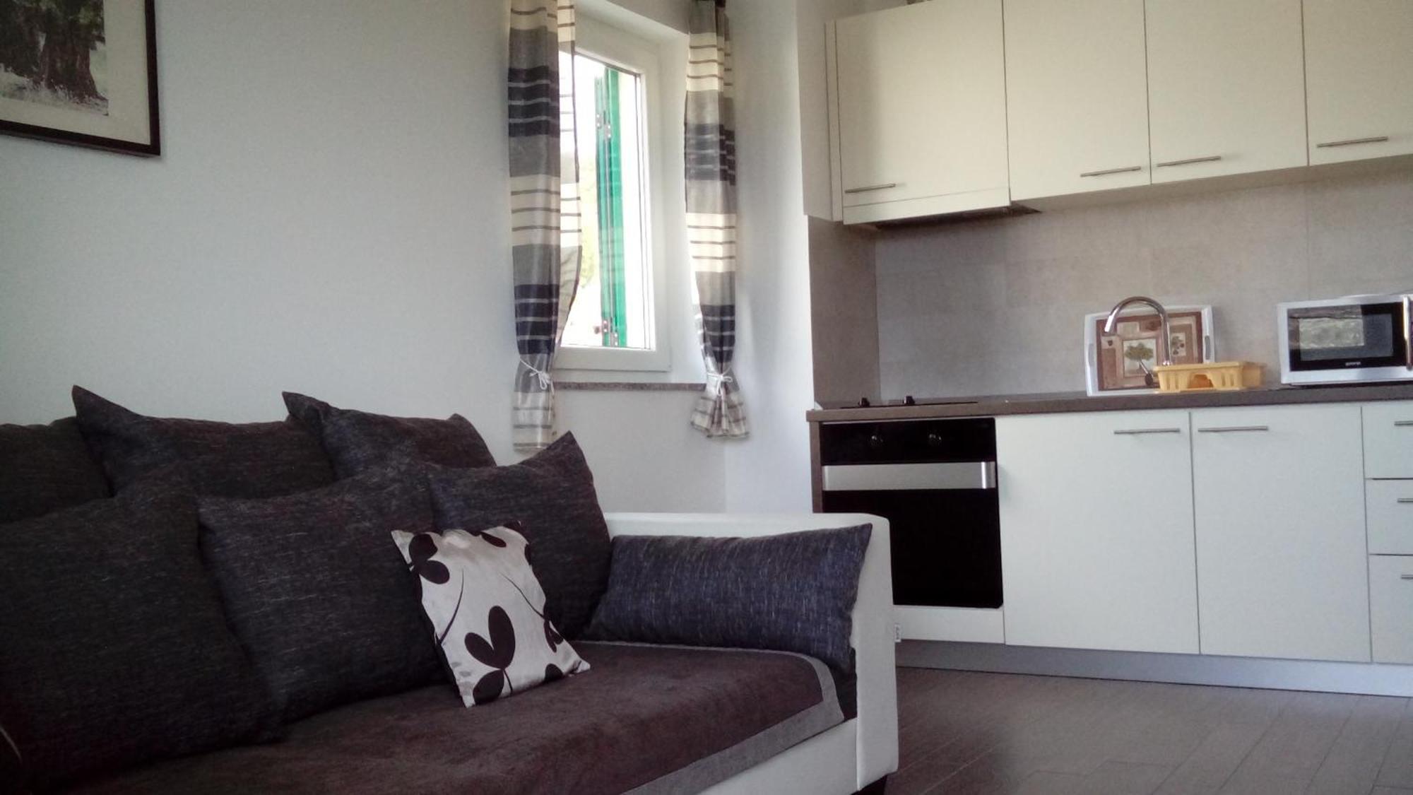 Luce House Apartment Karlobag